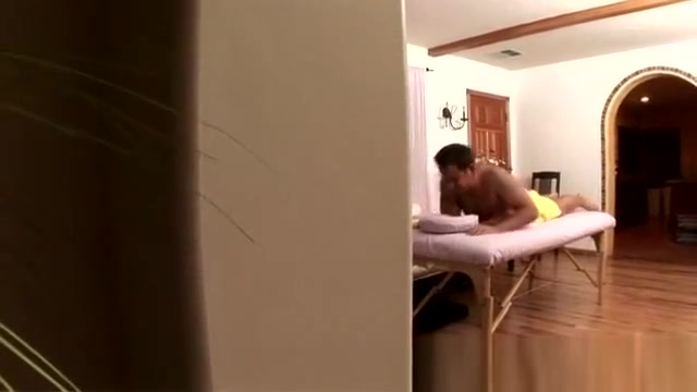 Tattooed dude undresses for a gay massage