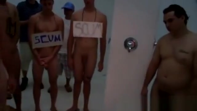 College guys fucking in the shower
