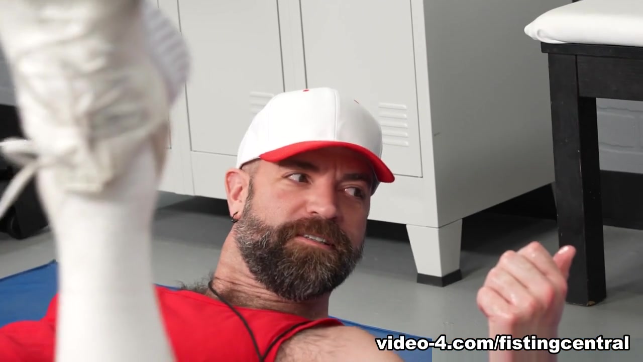 Andrew Connor & Jim Fit in Workout That Hole