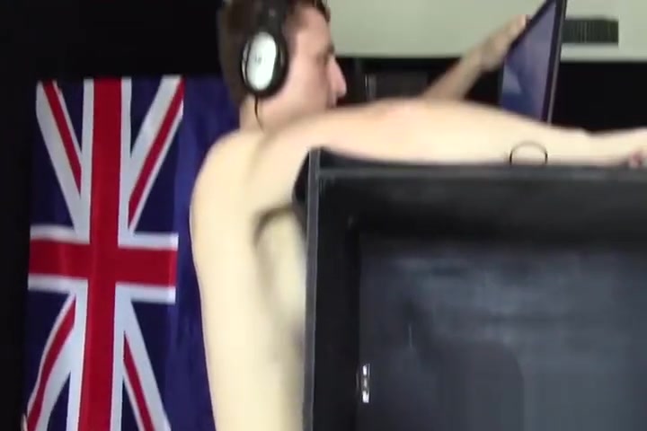 Aussie Daniel blown at gloryhole