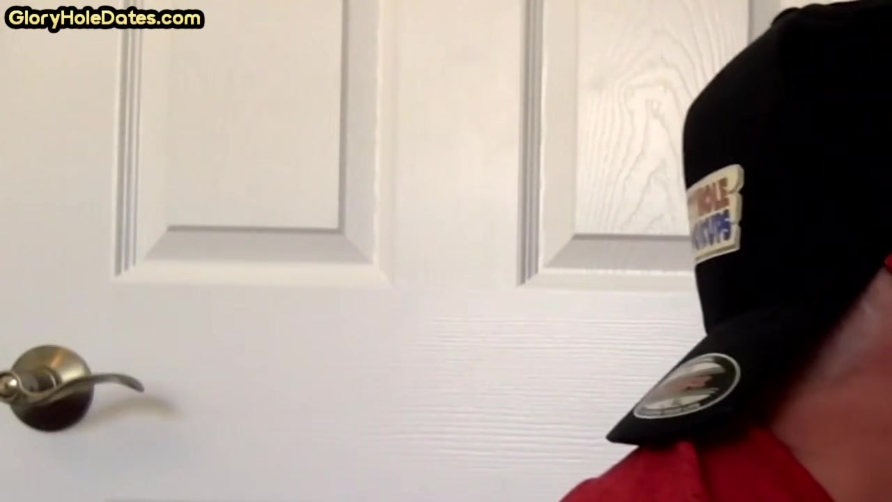 Gloryhole DILF sucking cock at home in homemade closeup