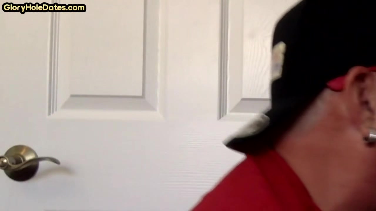 Gloryhole DILF sucking cock at home in homemade closeup