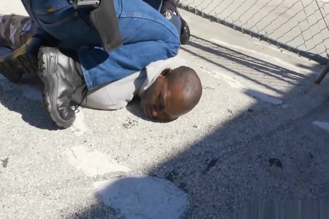 GAYPATROL SHOPLIFTER ON THE RUN BLACK THUG