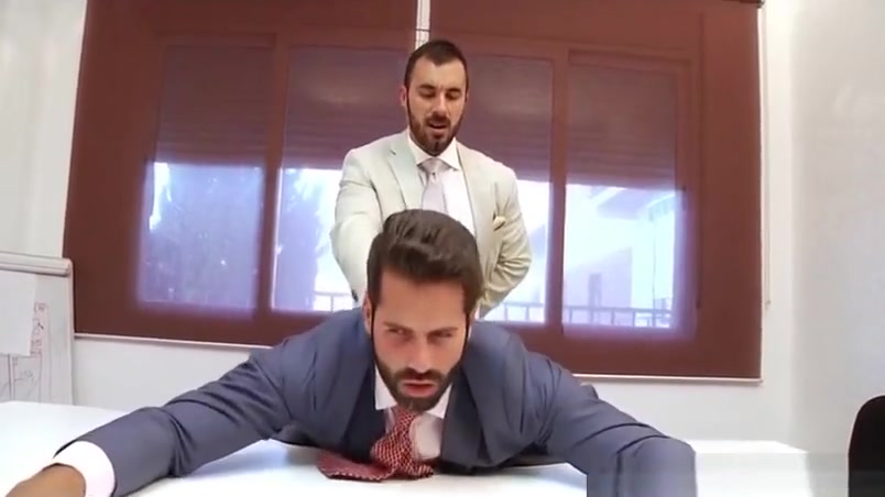 Hot office sex in spanish