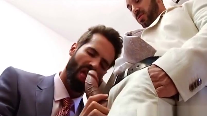 Hot office sex in spanish