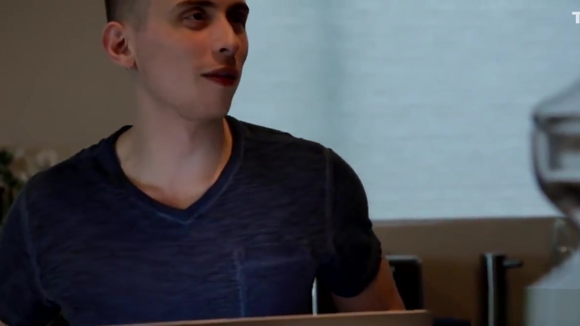 NextDoorRaw Watcher Joins in Couples Bareback!