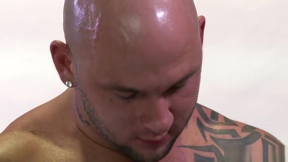 STUDS GLORY HOLE WHORES