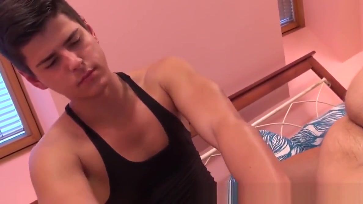 Massage twink rubbed by masseur in underwear