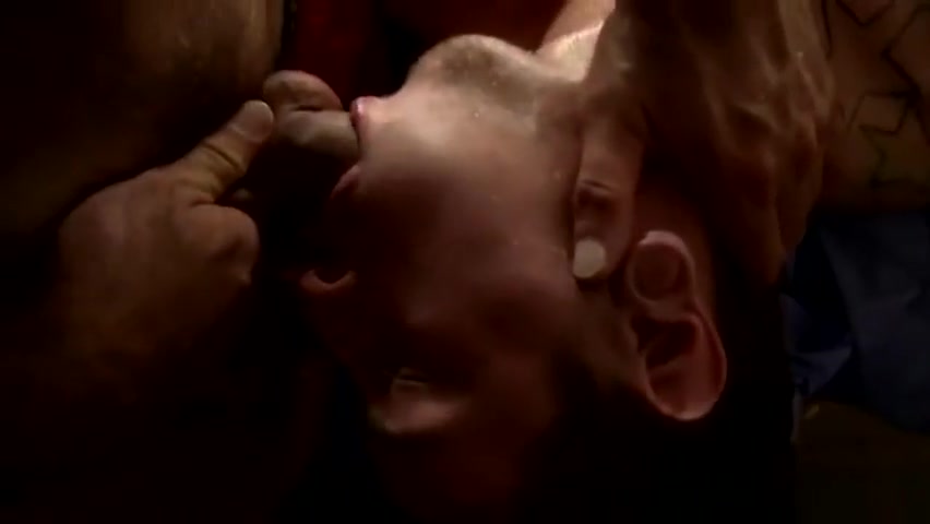 Massage ends up in a blowjob