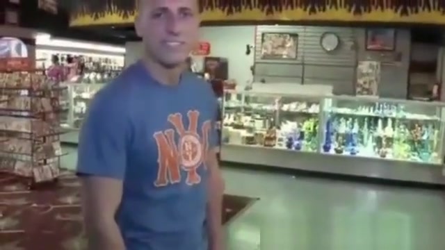 Straight guy loved his blowjob throguht he gloryhole