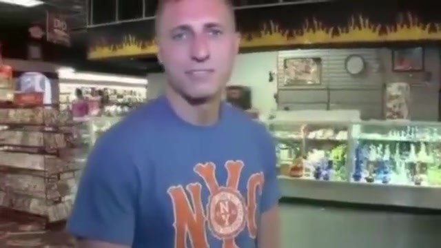 Straight guy loved his blowjob throguht he gloryhole