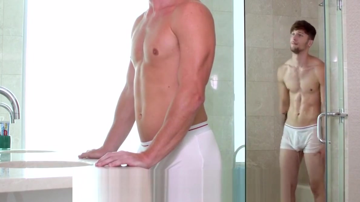 GayRoom Scott Riley Pounds Zee Knox after shower play