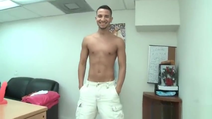 Dude gets his ass buttered in office gay