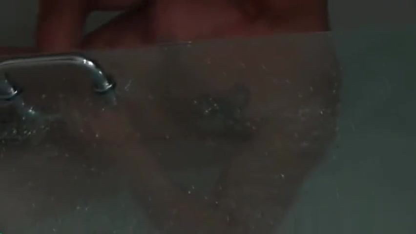 Beautiful straigt stud under shower