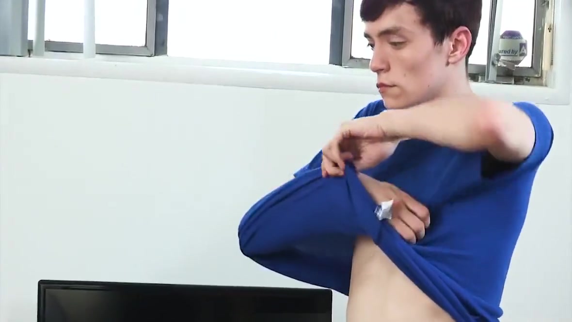 FamilyDick - Muscle stepdad seduced for allowance money