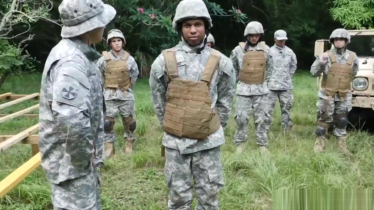 Male nude shower army tube gay first time And fellow knight took it like
