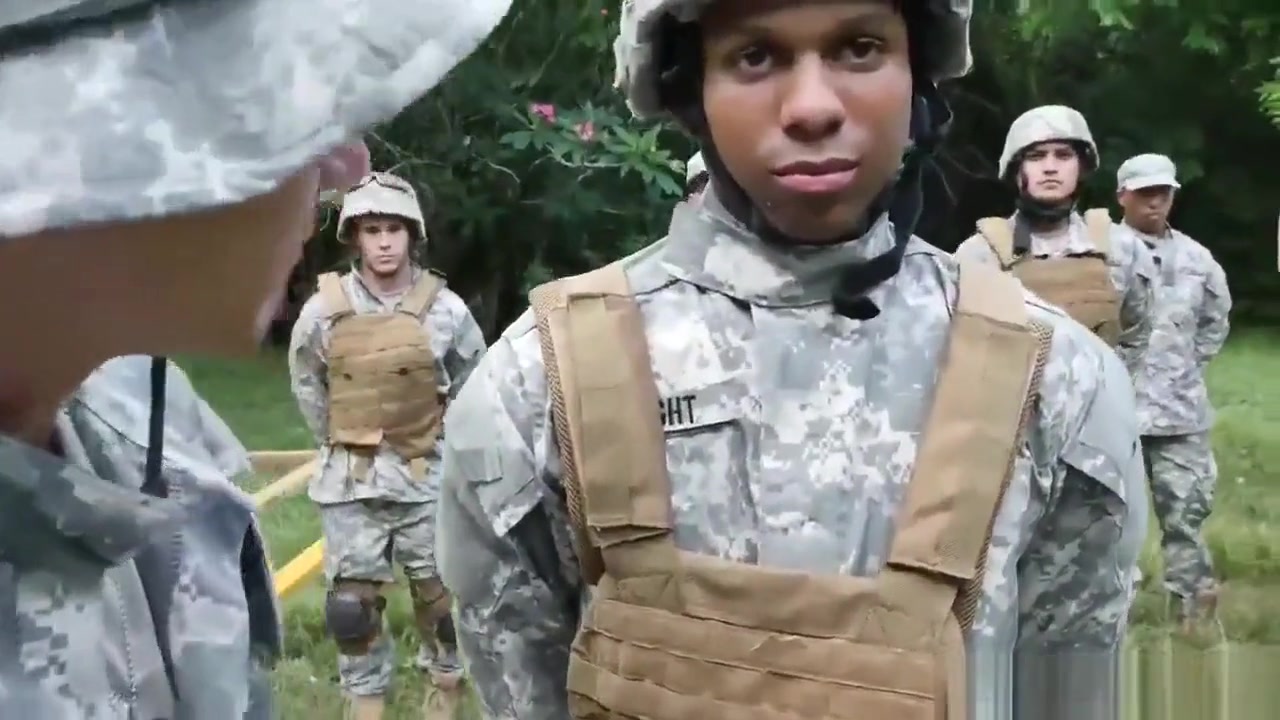 Male nude shower army tube gay first time And fellow knight took it like