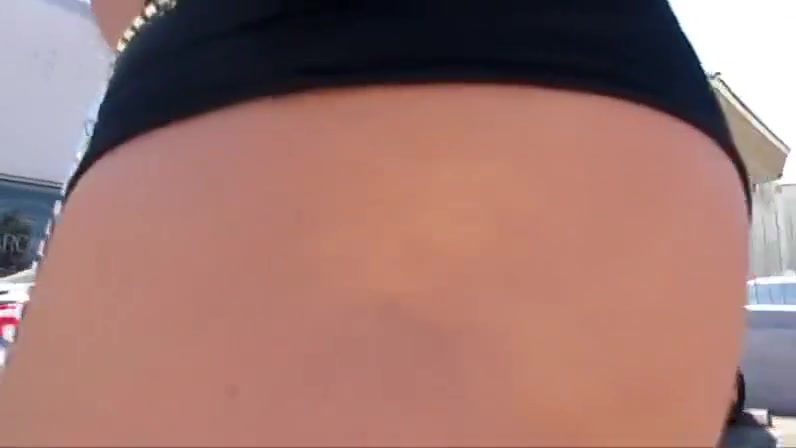 Black Shorts Daytime Gloryhole and Street Flash
