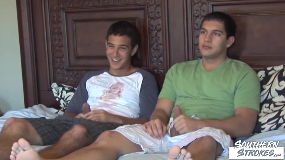 SOUTHERNSTROKES Amateurs Joey Vox And Tony Newport Bareback