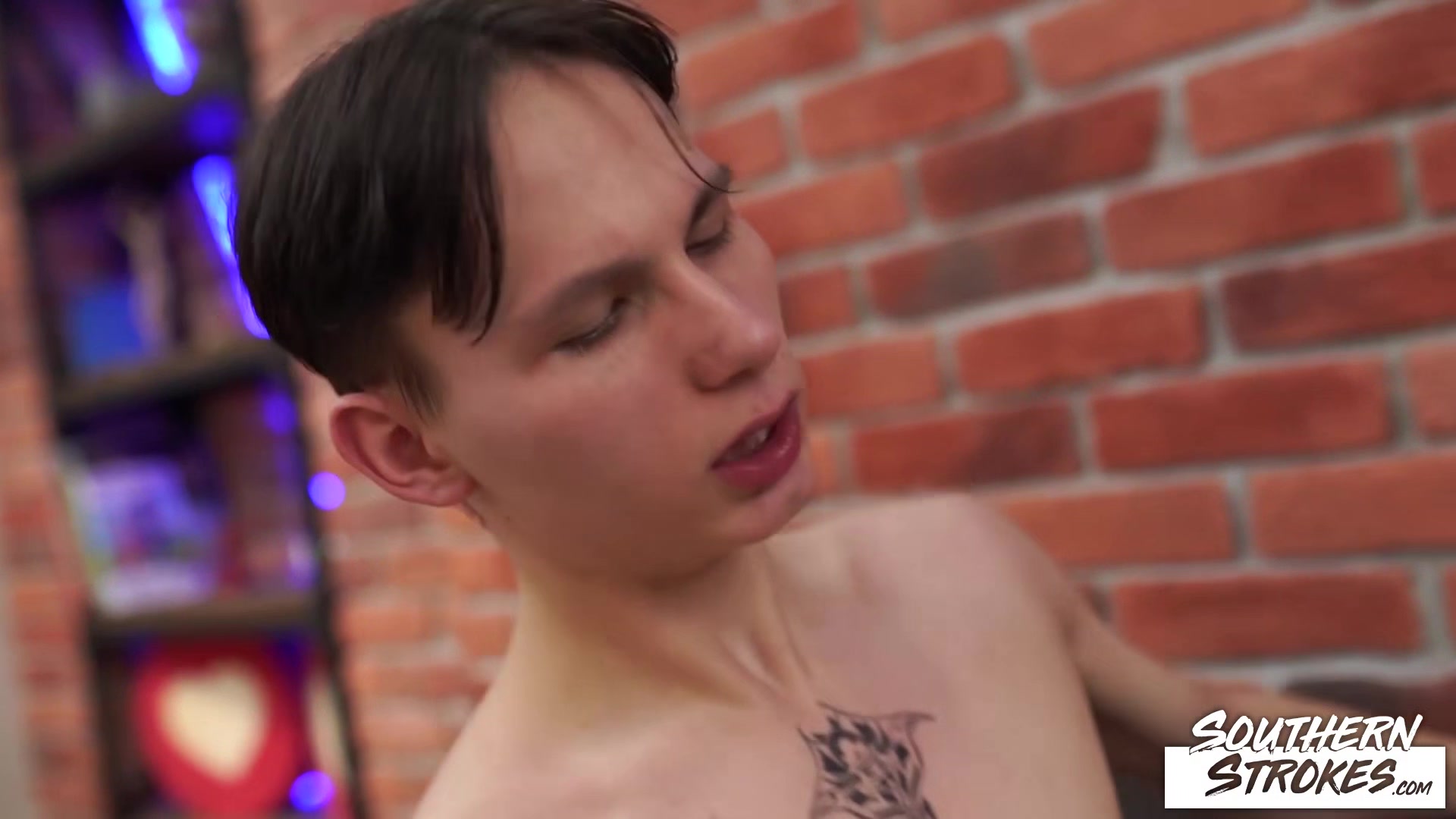 SOUTHERNSTROKES Tattooed Max Gen Anal Fucked By Rimi Morty