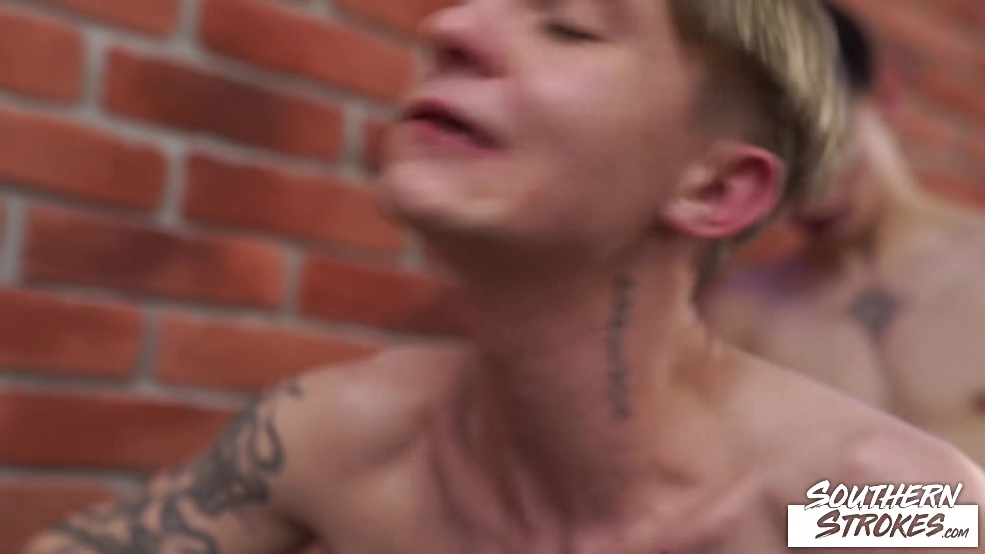 SOUTHERNSTROKES Tattooed Max Gen Anal Fucked By Rimi Morty