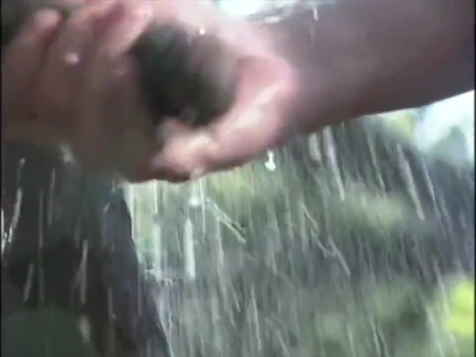 Dan sucks Bam in the shower