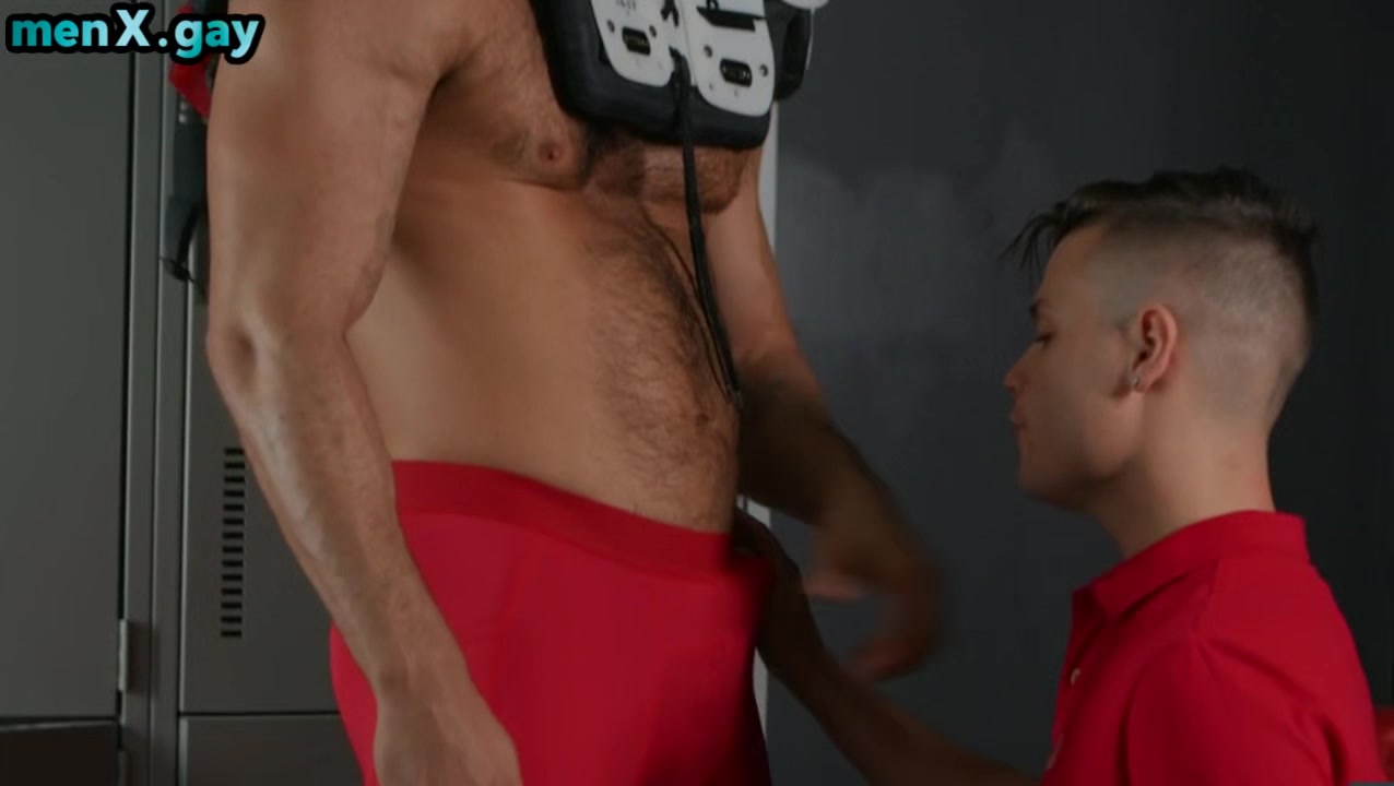 Locker room twink barebacked by sportive arrogant hunk