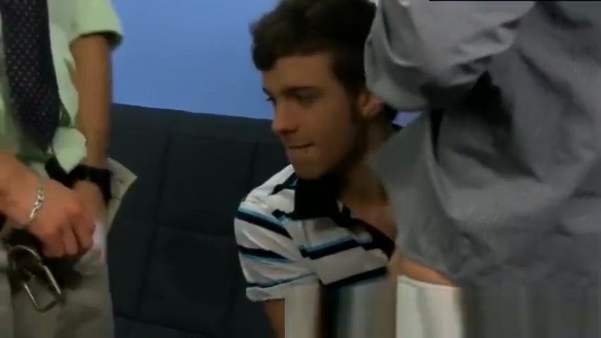 Boys show their dick to a doctor and whit two dicks gay Brian Bonds and