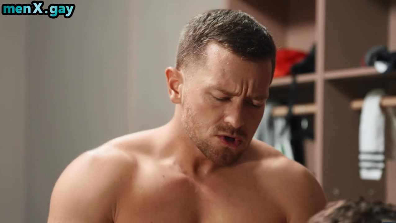 Muscled top coach barebacks twink asshole in the locker room