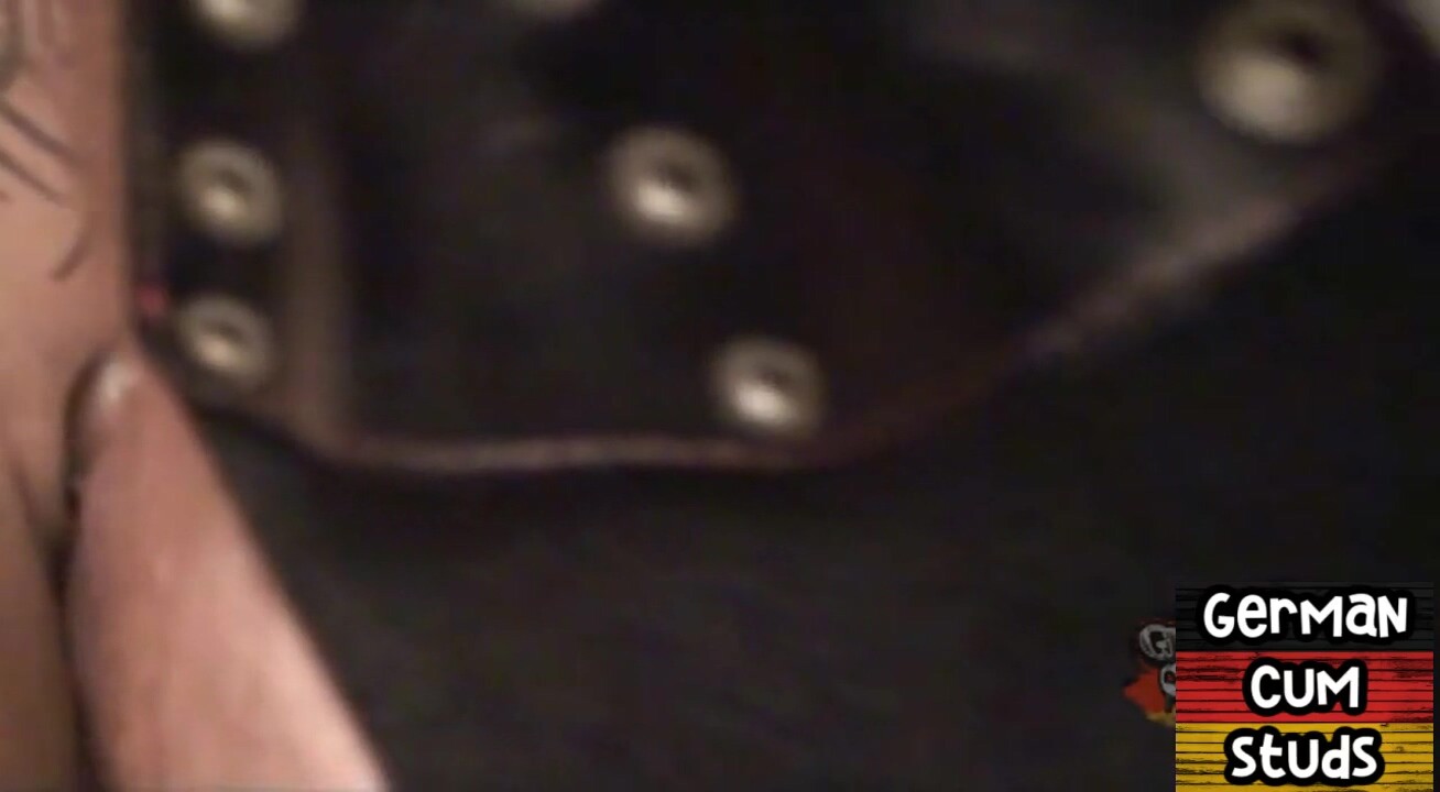 Amateur German barebacked hunk asshole creampied in sling