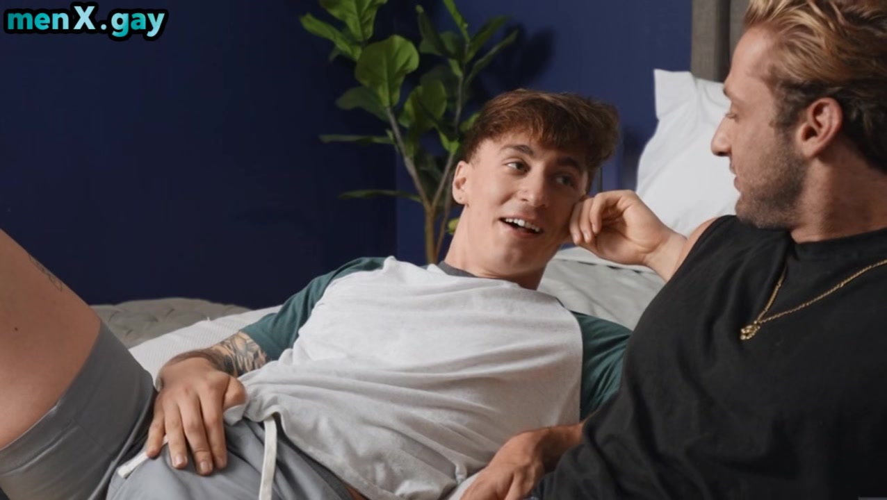 Muscled stud bareback bangs tattooed BF till cumshot