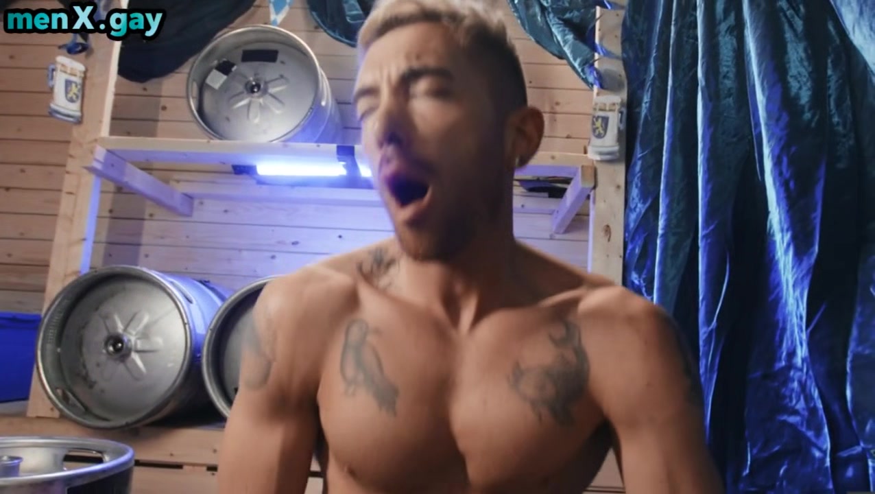 Inked bottom stud assfucked by muscled lover after fest