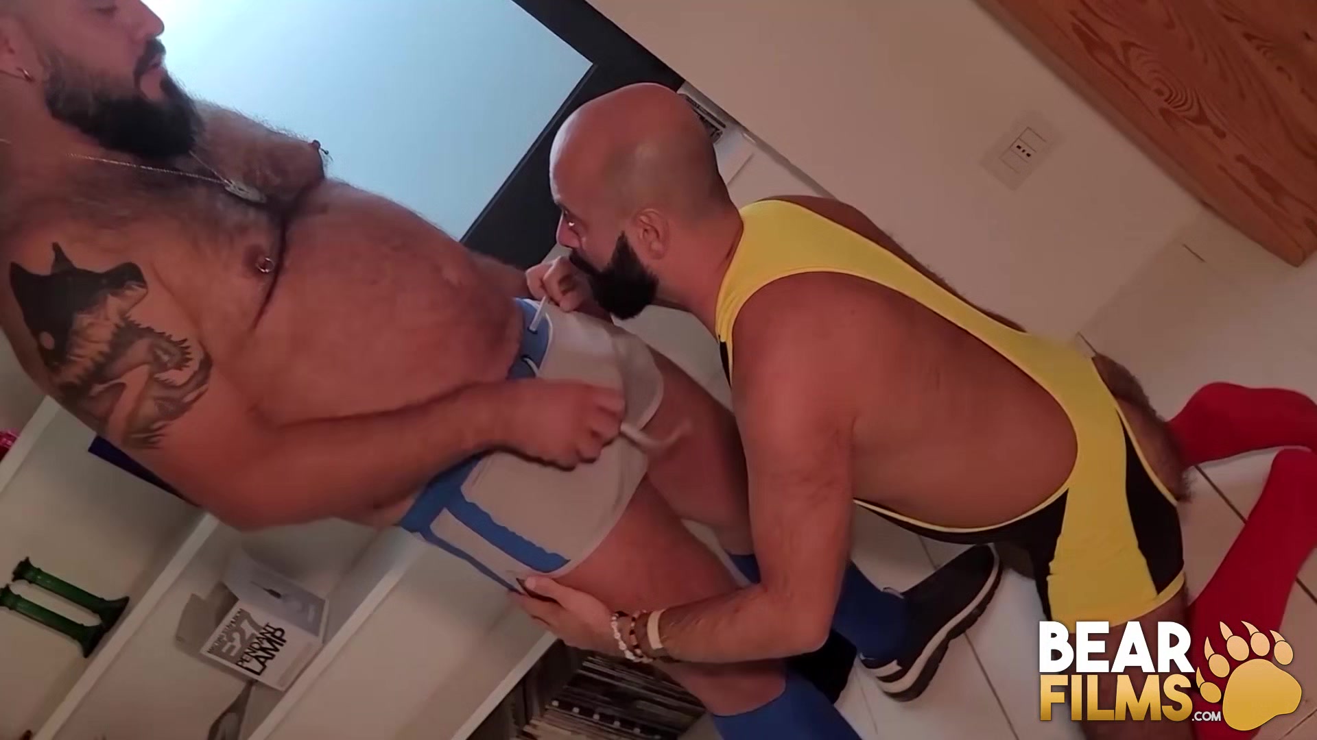 BEARFILMS Chubby Bear Brian Bear Barebacks Carlos Verga