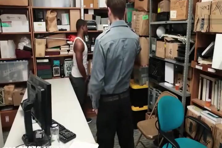 YoungPerps 1810045