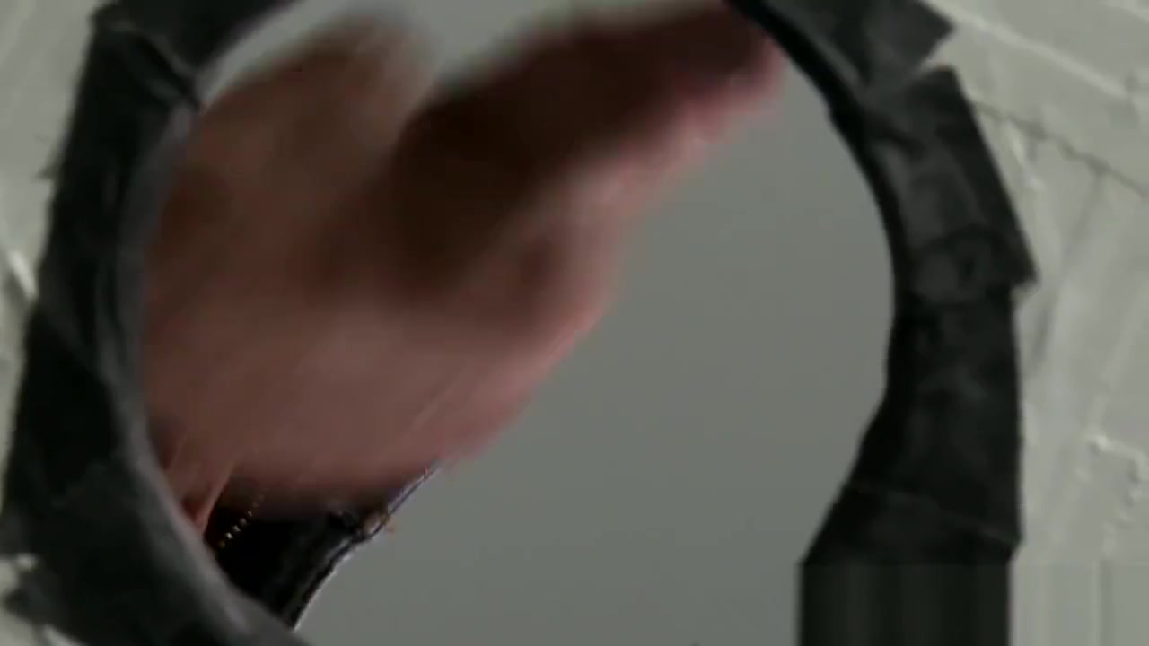 Gloryhole sucking stud facialized by shlong