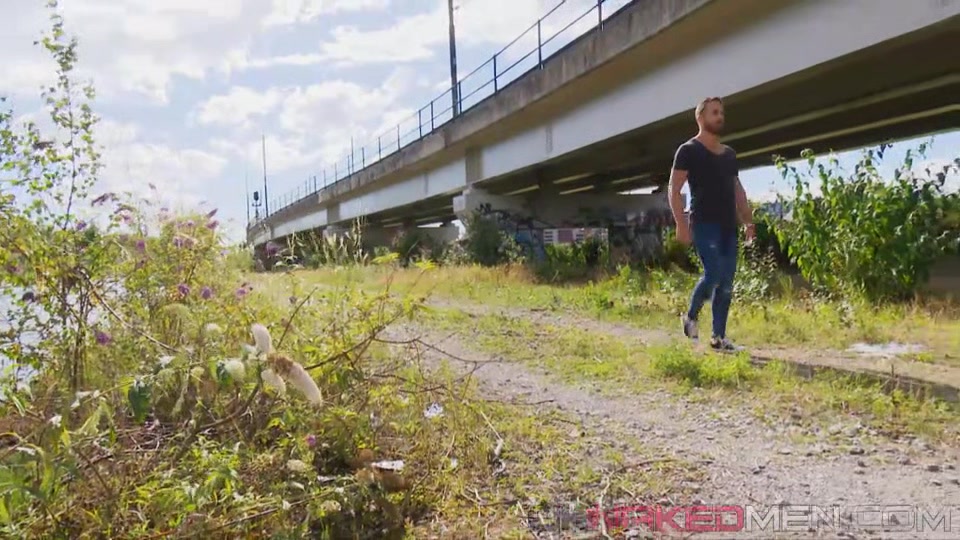 Logan Moore (Extended Preview)