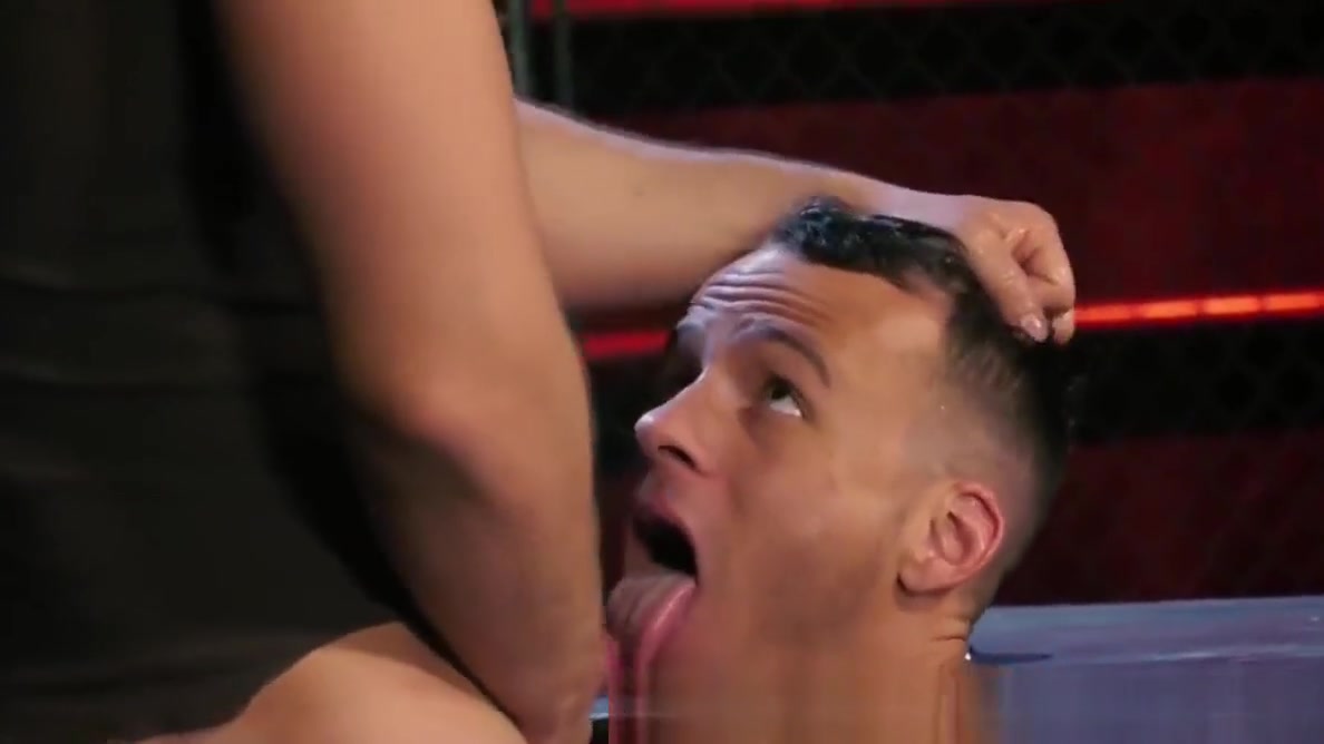 ClubInfernoDungeon Kinky Military DILF Extremely Fisted