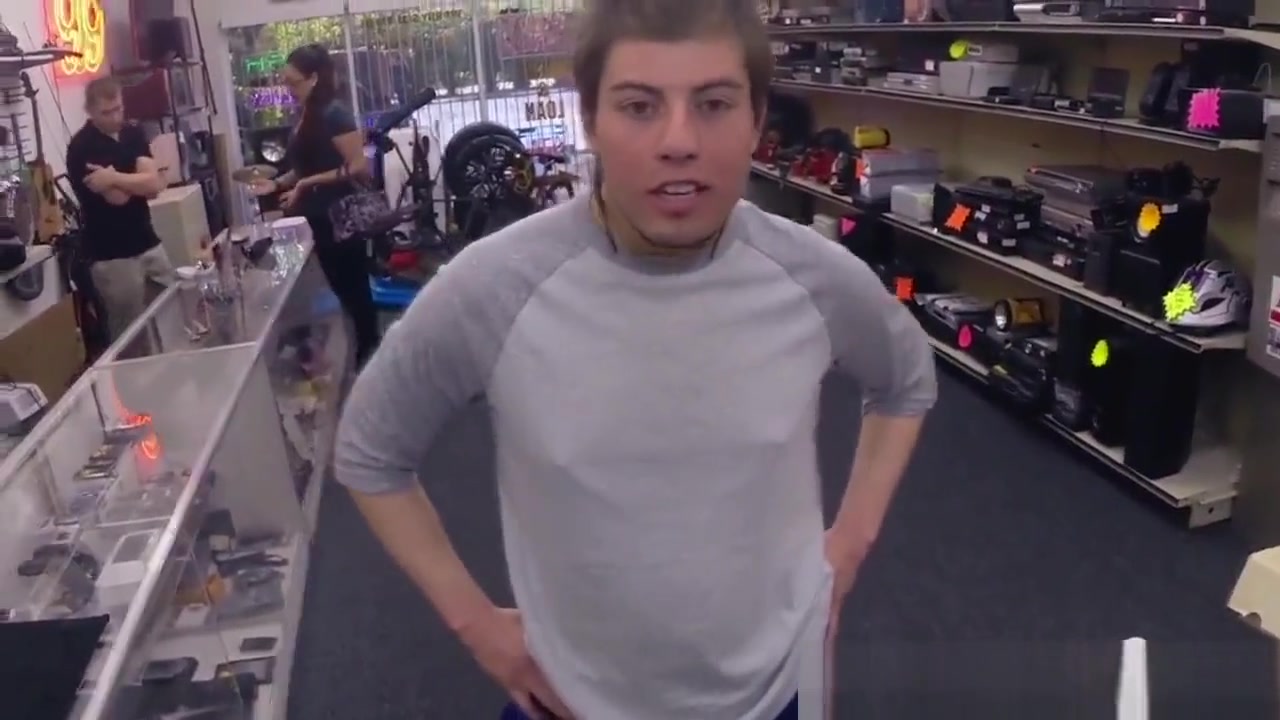 Gay pawnshop threeway for straight poor jock