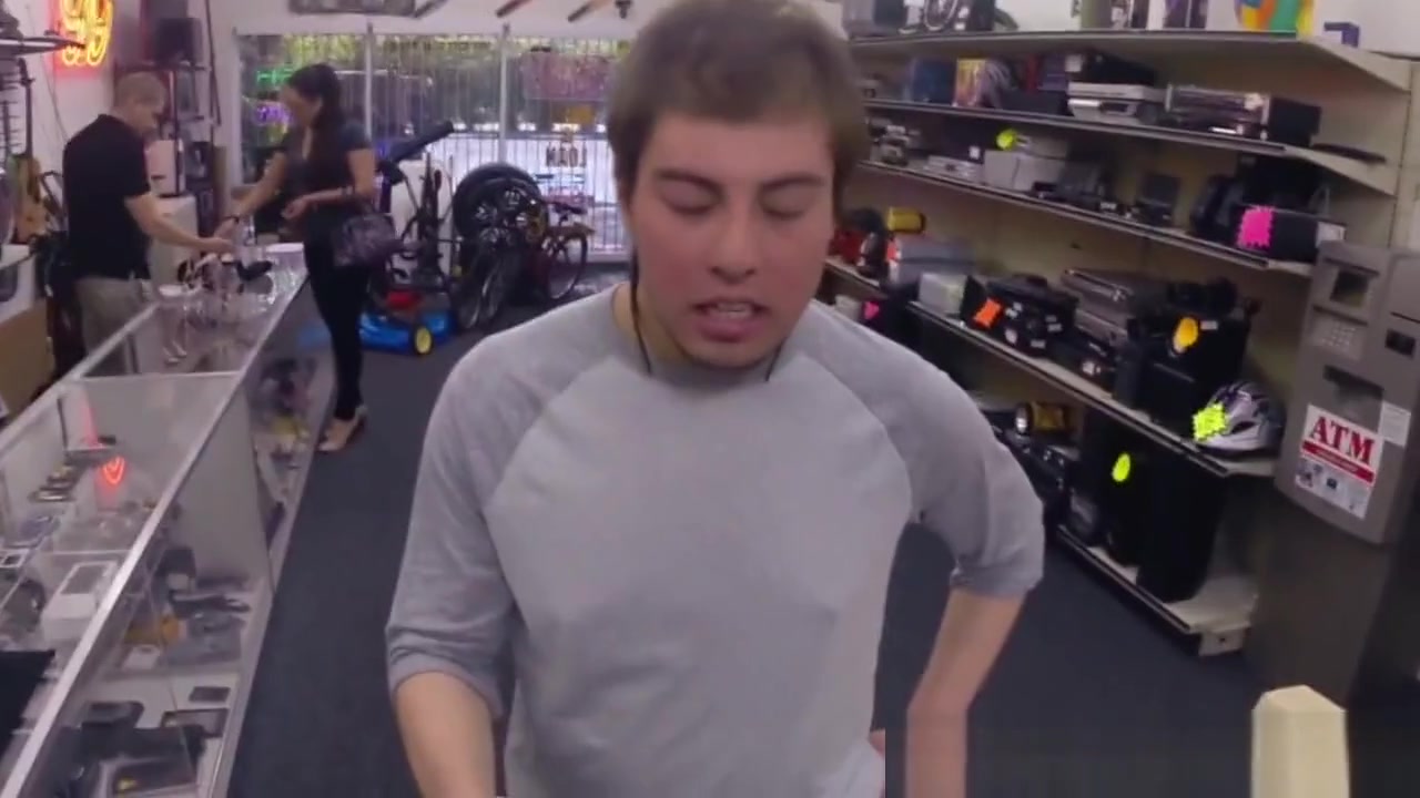 Gay pawnshop threeway for straight poor jock