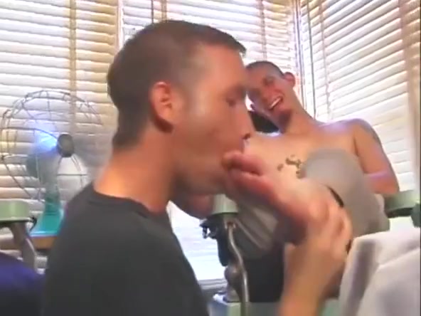 Barber Shop Foot Massage Gets Kinky