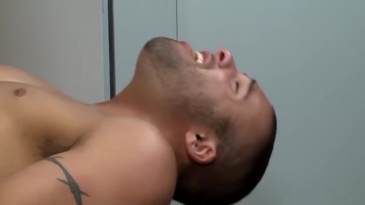 Extra Big Dicks Big Dick Fucking In Public Toilet