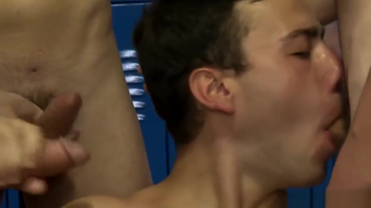 Cock Virgins Blake Stone Blows 3 Twinks In Locker Room