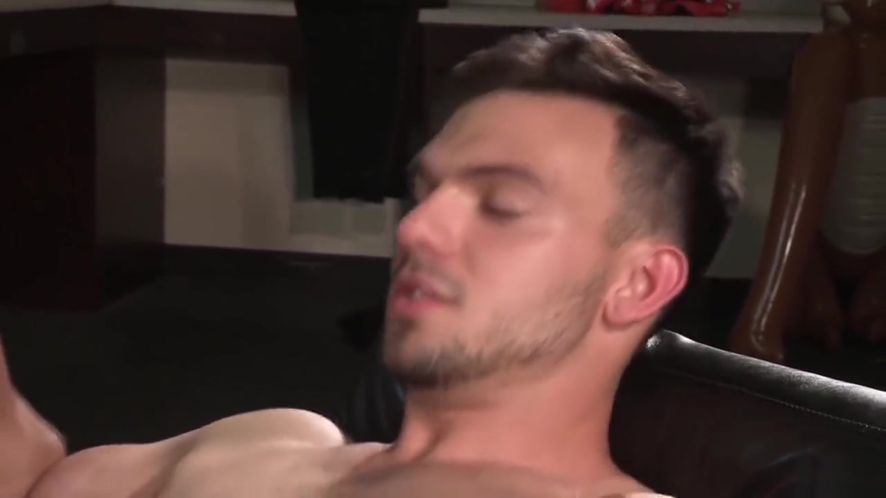 FalconStudios Riding That Cock Like A Cowboy!