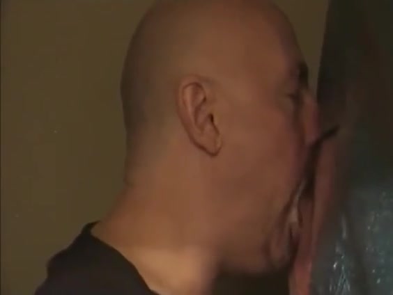 Gloryhole Guy Swallowing Buddies Hot Load