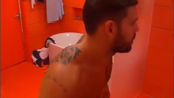 Big Step brother VIP Germany - Daniel shower
