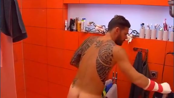 Big Step brother VIP Germany - Daniel shower