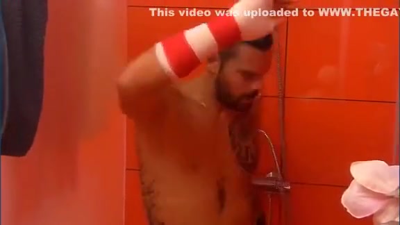 Big Step brother VIP Germany - Daniel shower