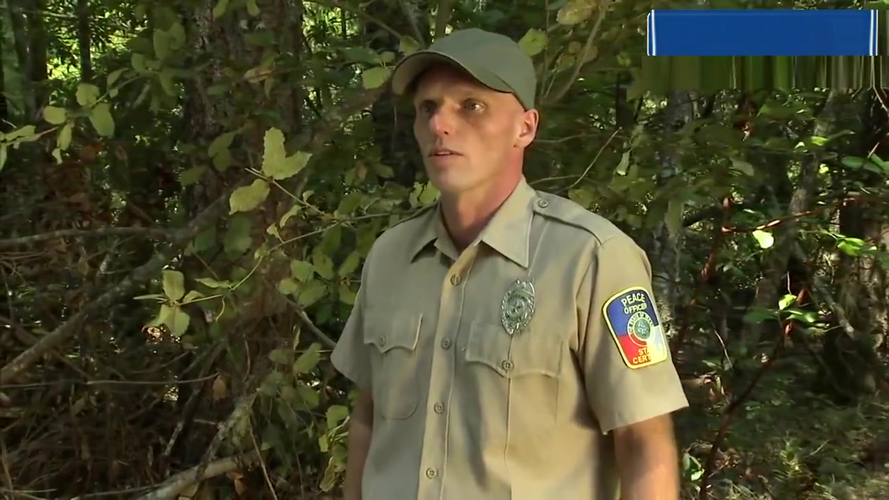 Peace Officer Blows Hunk in Outdoor Shower