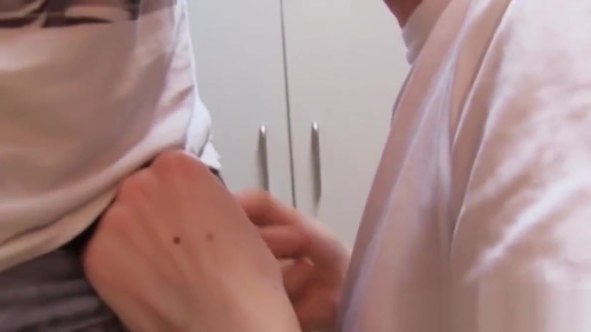 Young twink Jordan Davis fucking anal office and cumshot