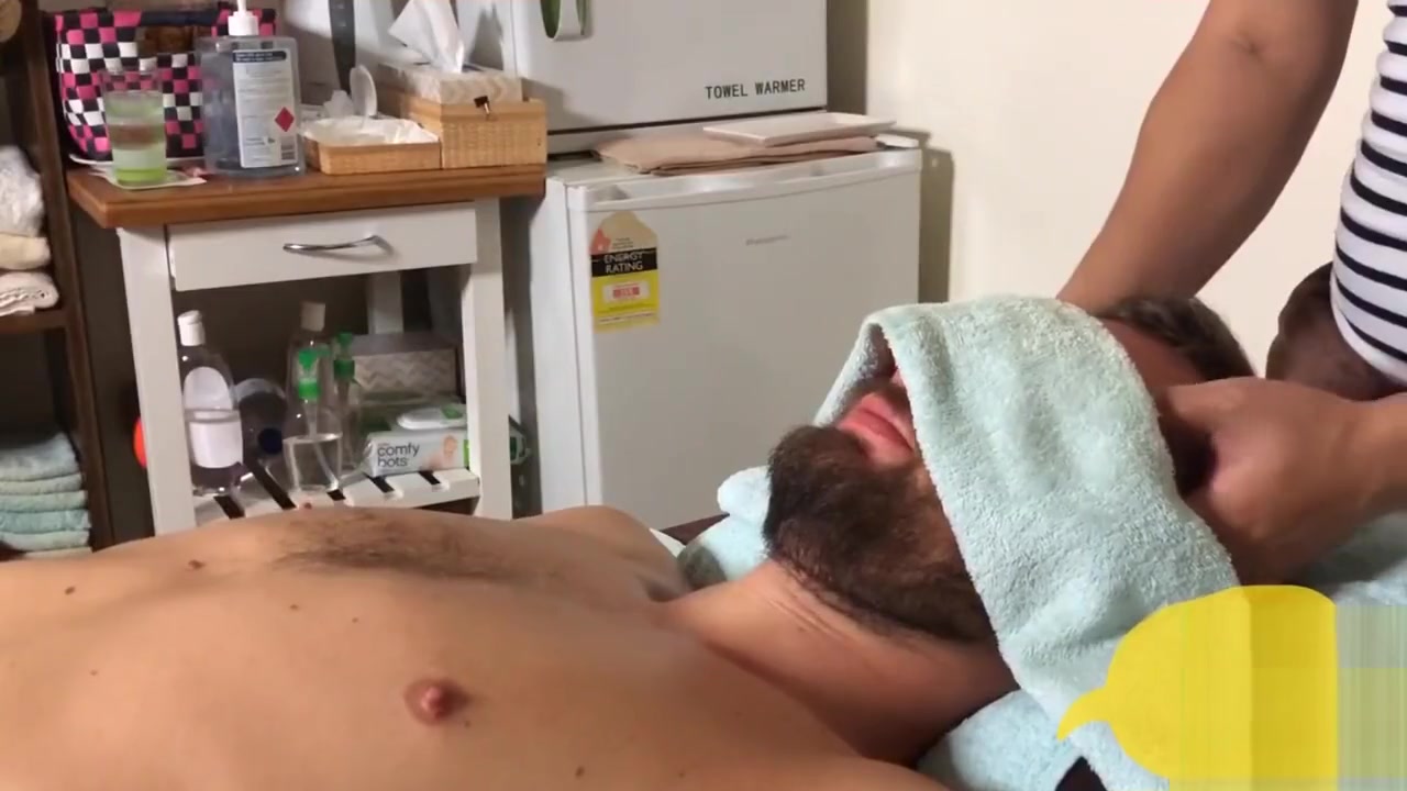 Handsome Aussie likes to get massage